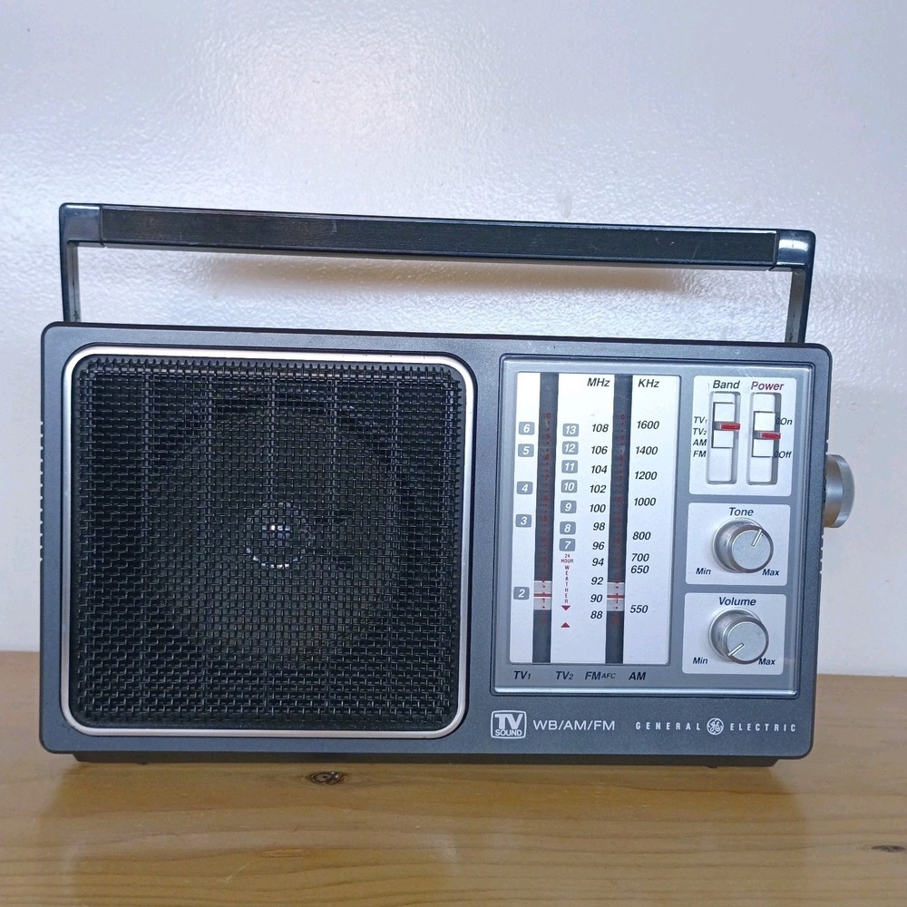 GENERAL ELECTRIC 7-2945A‎ 4 BAND TV/WB/AM/FM RECEIVER - TESTED & WORKING